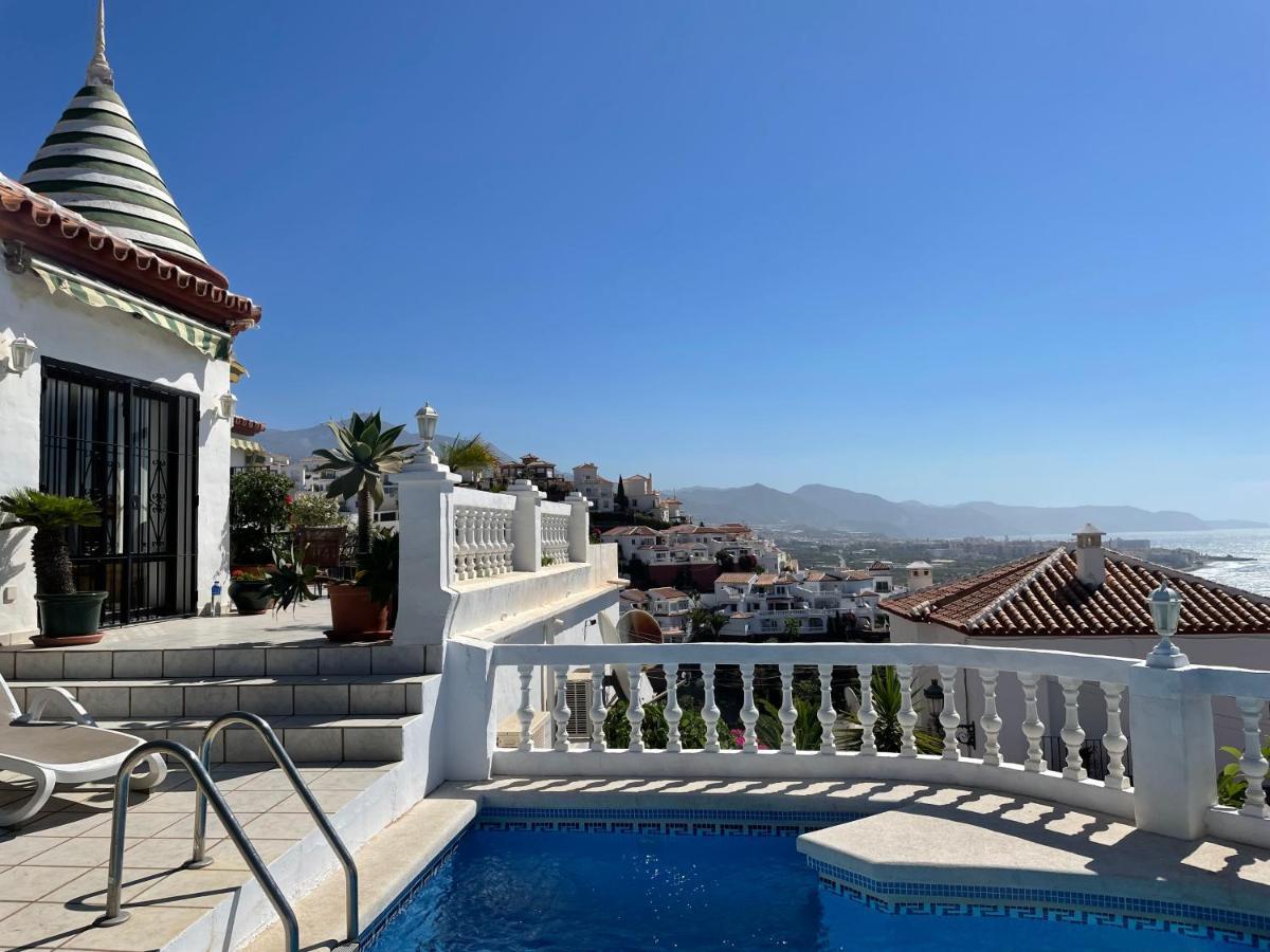 Villa Ladera Panorama - Private Heated Pool 네르하 외부 사진